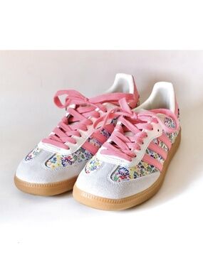 Share NWOT adidas Liberty London x Samba OG J Floral Embroidery JI0280, Size 9 W